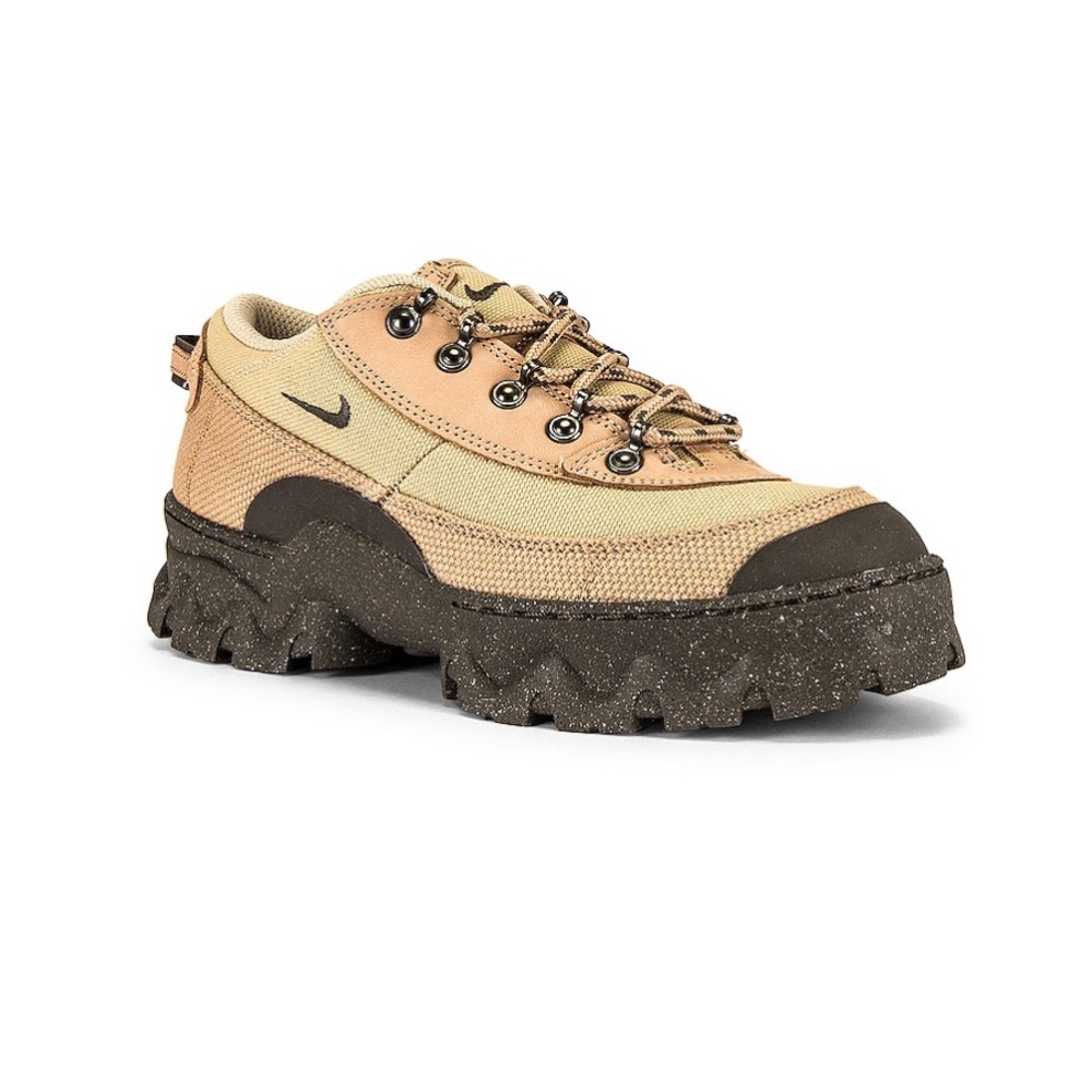 LAHAR LOW SNEAKE | NIKE